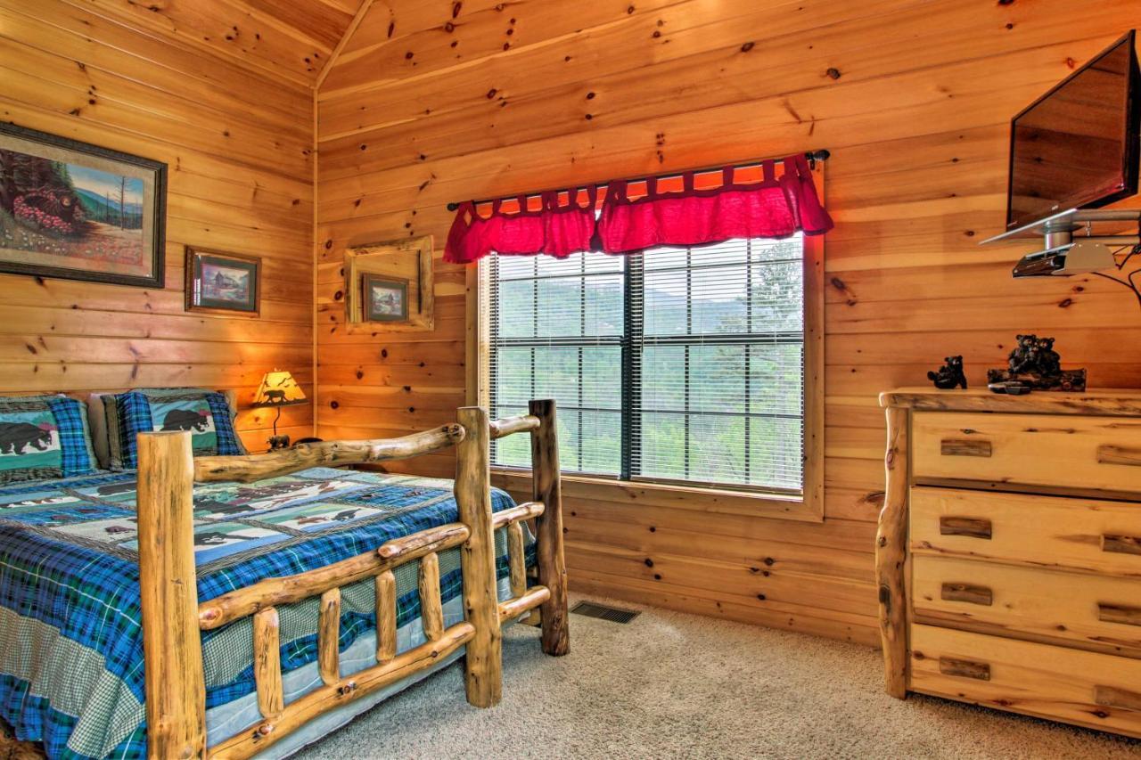 Expansive Gatlinburg Cabin Hot Tub, Deck And Grill! Exterior foto
